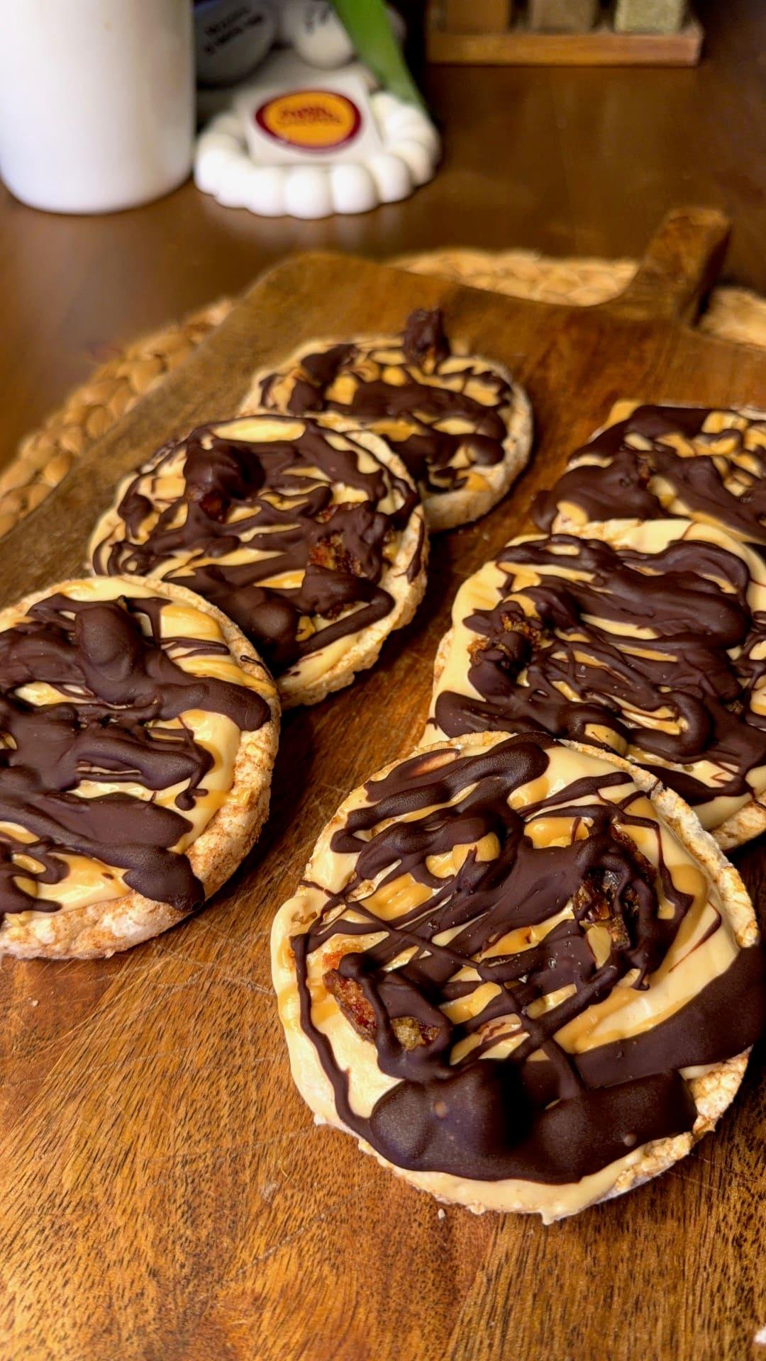 FROZEN SNICKERS ΡΥΖΟΓΚΟΦΡΕΤΕΣ