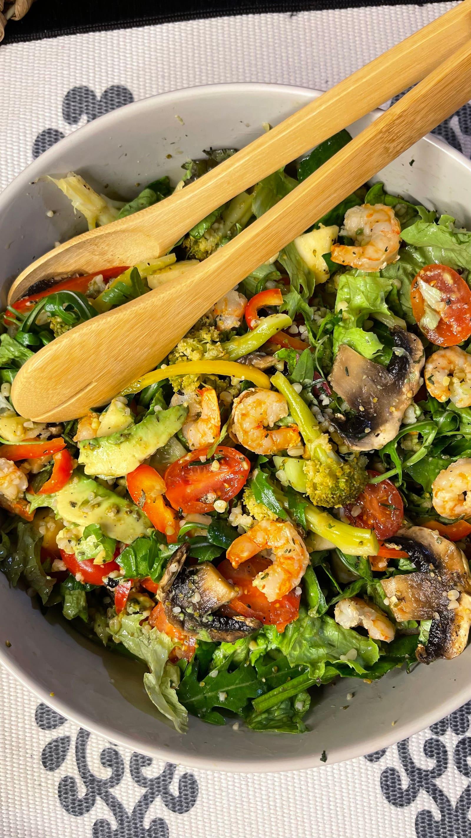 Σαλάτα με Γαρίδες, Πλιγούρι και Dressing Ταχινιού
