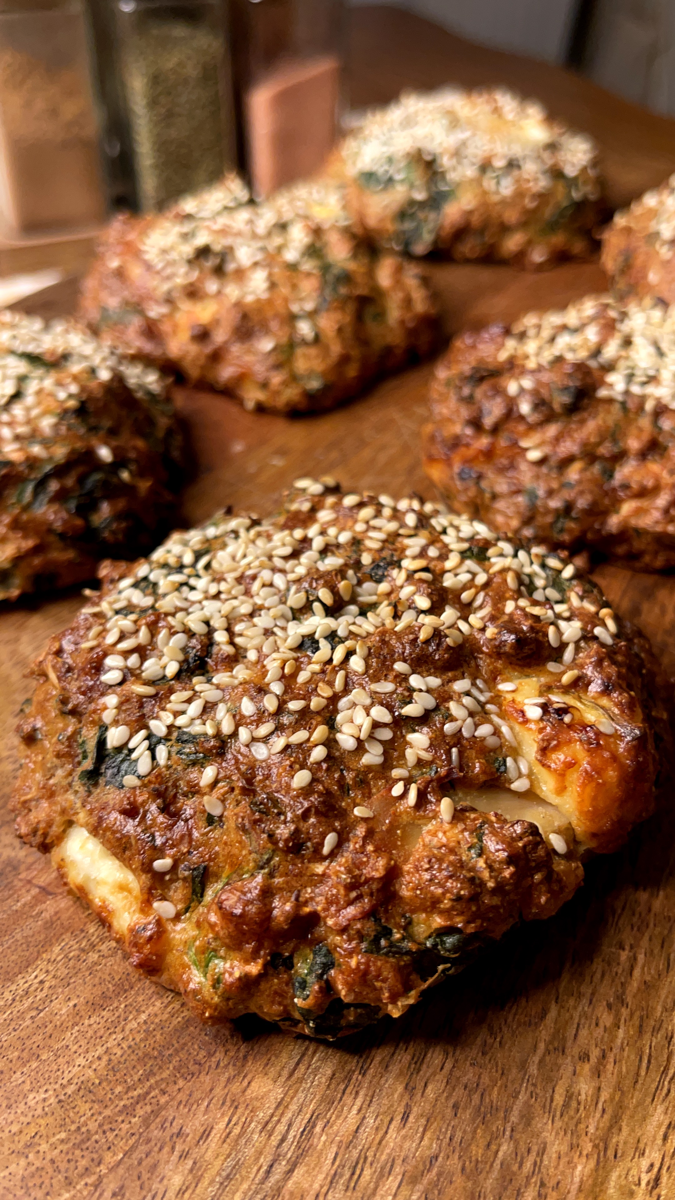 Αλμυρά μπισκότα με σπανάκι και φέτα